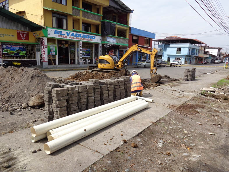 Nueva acometida de saneamiento ambiental.